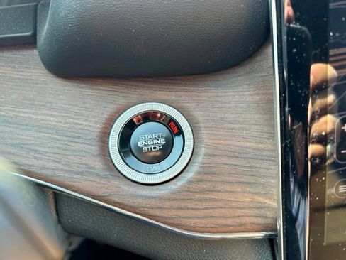 Used 2025 Jeep Grand Cherokee L Summit AWD/4WD image 23