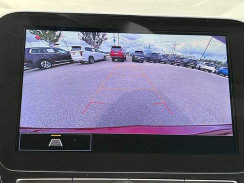 Used 2023 Chevrolet Equinox Premier AWD/4WD image 27