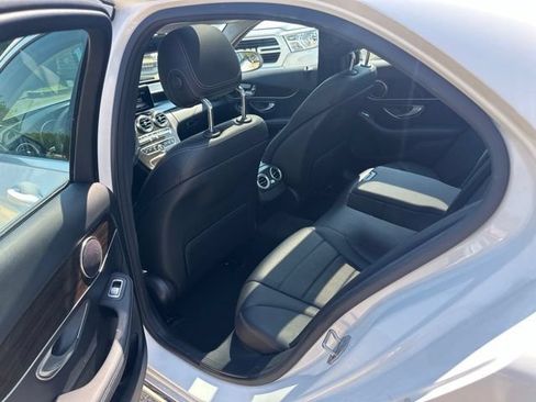 Used 2018 Mercedes-Benz C 300 4MATIC Sedan image 12