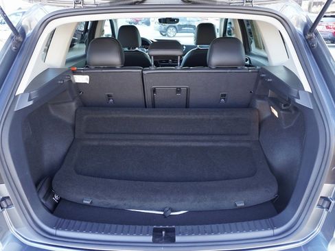 Used 2023 Volkswagen Taos SEL image 9