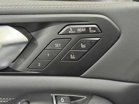 New 2026 BMW X7 xDrive40i w/ Executive Package image 27