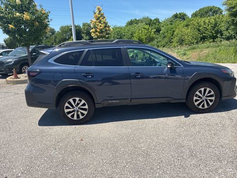 Used 2023 Subaru Outback Premium w/ Popular Package #1 AWD/4WD image 18