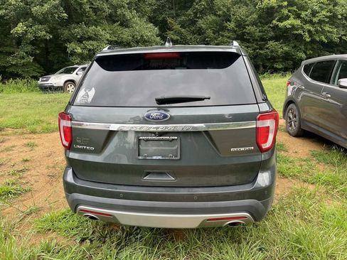 Used 2016 Ford Explorer Limited FWD image 3