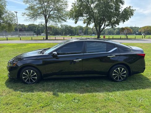 Used 2021 Nissan Altima 2.5 S FWD image 40