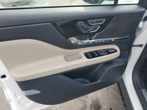 New 2026 Lincoln Corsair Grand Touring image 8