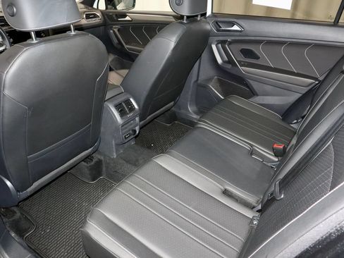 Used 2023 Volkswagen Tiguan SE R-Line AWD/4WD image 20
