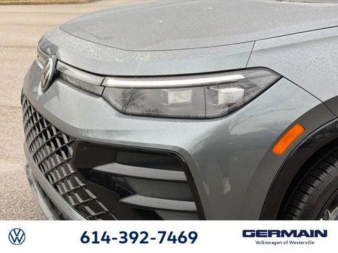 New 2026 Volkswagen Tiguan SE R-Line image 13