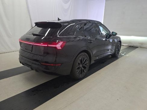 Used 2024 Audi Q8 e-tron Prestige w/ Prestige Package AWD/4WD image 2