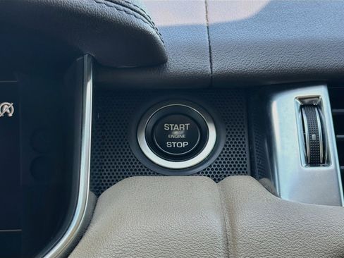 Used 2019 Land Rover Range Rover Sport HSE AWD/4WD image 35