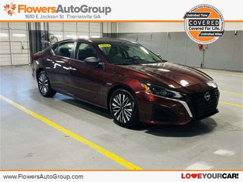 Used 2024 Nissan Altima 2.5 SV image 1