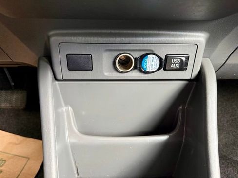 Used 2014 Toyota Prius V Three image 35