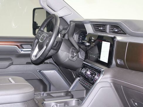Used 2025 GMC Sierra 2500 Denali w/ Denali Reserve Package image 34