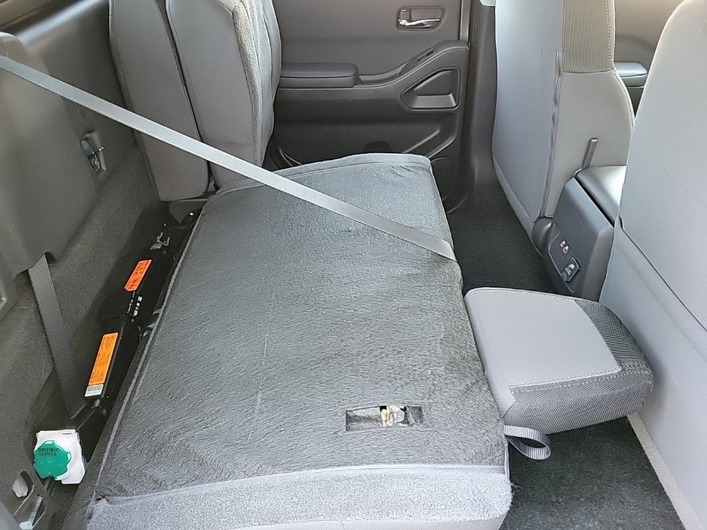 Certified 2024 Nissan Frontier SV w/ SV Convenience Package AWD/4WD image 15