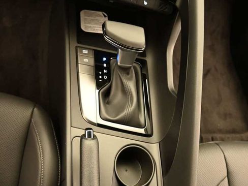 New 2026 Hyundai Elantra SEL Sport FWD image 20