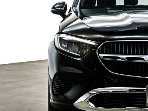 Certified 2025 Mercedes-Benz GLC 350e GLC 350e 4MATIC SUV image 16