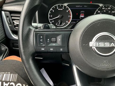 Certified 2023 Nissan Rogue SV AWD/4WD image 11