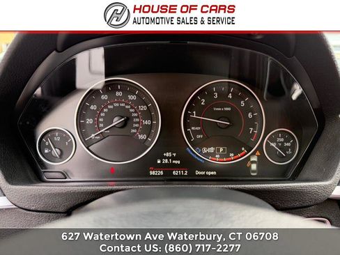 Used 2017 BMW 330i xDrive Sedan AWD/4WD image 28