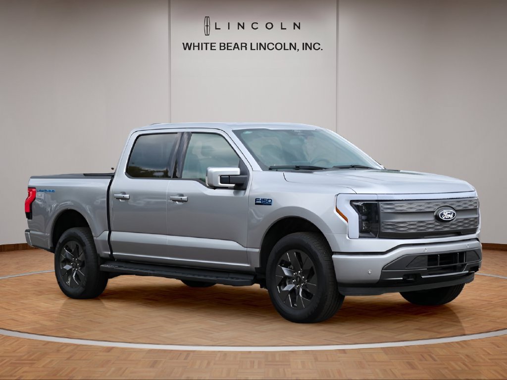 Used 2025 Ford F150 Lightning Lariat AWD/4WD image 3