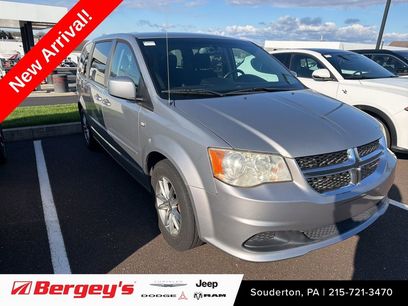Used 2014 Dodge Grand Caravan SE