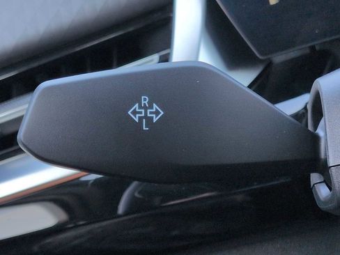 Used 2026 BMW X2 xDrive28i image 29