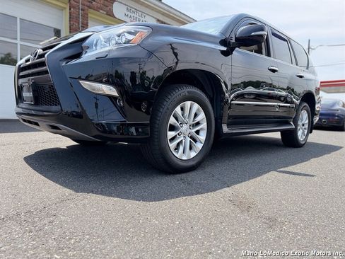 Used 2018 Lexus GX 460 Premium w/ Premium Package AWD/4WD image 9