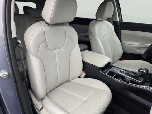 Used 2023 Kia Sorento S w/ Panoramic Sunroof Package image 25