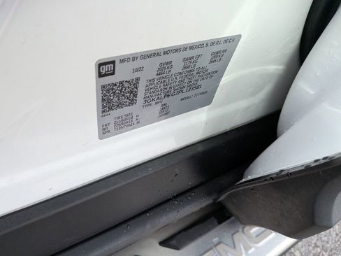 Used 2023 GMC Terrain SLT w/ Tech Package image 31