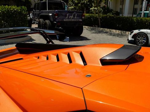 Used 2022 Lamborghini Huracan STO image 35