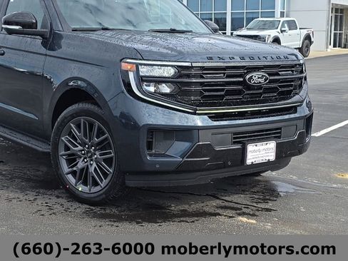 New 2026 Ford Expedition Platinum image 73