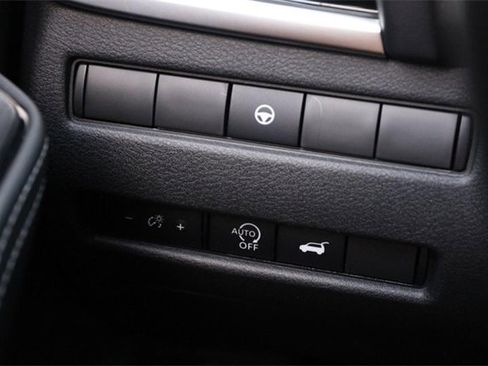 Certified 2024 Nissan Rogue SL w/ SL Premium Package image 21