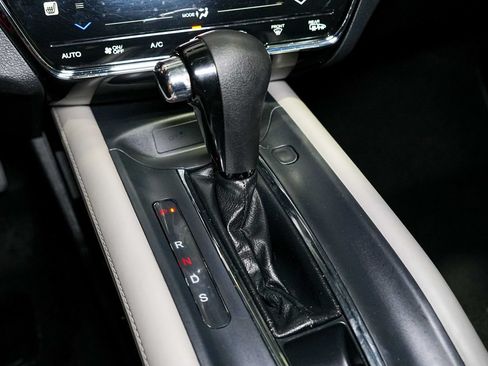 Used 2021 Honda HR-V EX image 23