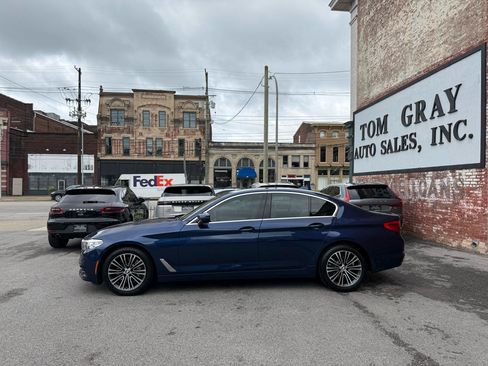 Used 2019 BMW 530i xDrive w/ Convenience Package AWD/4WD image 5