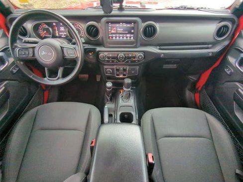 Used 2021 Jeep Gladiator Sport AWD/4WD image 16