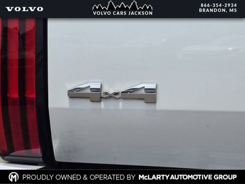 Used 2024 Toyota Tundra Limited w/ Power Package AWD/4WD image 8
