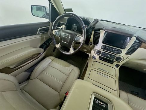 Used 2020 GMC Yukon Denali w/ Open Road Package image 9