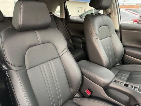 Used 2025 Honda HR-V EX-L image 11