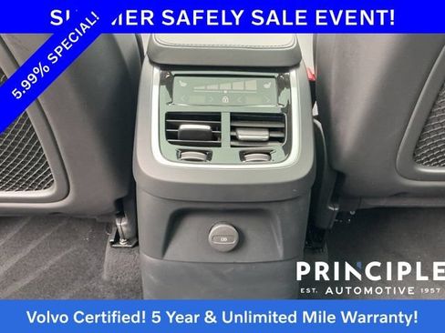 Certified 2024 Volvo XC90 T8 Plus w/ Protection Package Premier AWD/4WD image 37