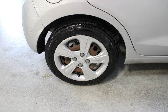 Used 2021 Chevrolet Spark LS FWD image 33