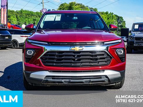 Used 2025 Chevrolet TrailBlazer LT FWD image 9