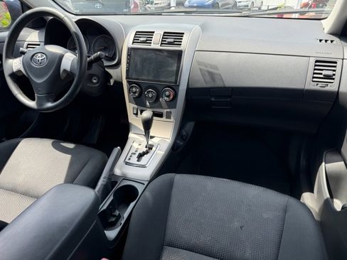 Used 2010 Toyota Corolla S image 21