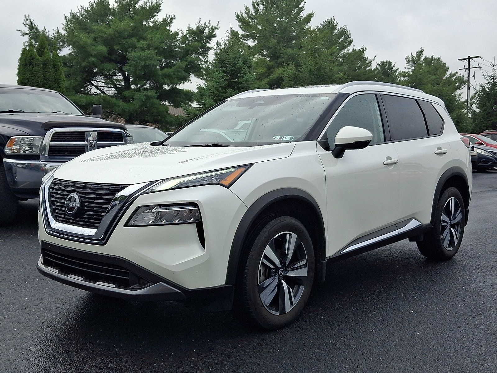 Certified 2023 Nissan Rogue SL AWD/4WD image 3
