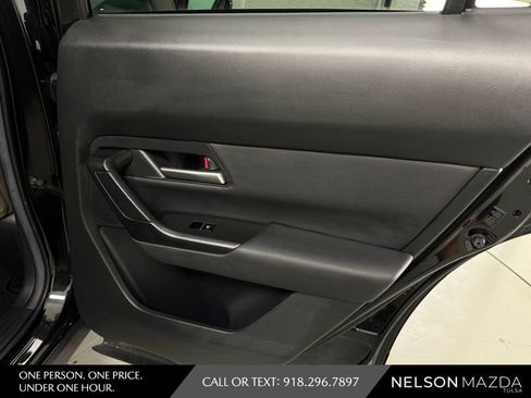 Used 2025 MAZDA CX-50 AWD 2.5 S w/ Premium Package image 39