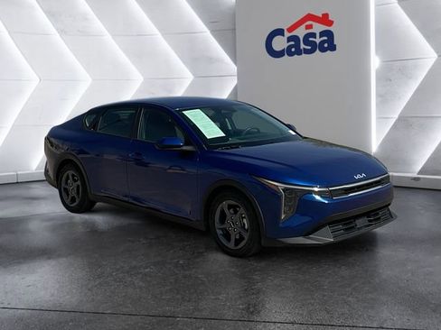 Certified 2025 Kia K4 LXS image 1
