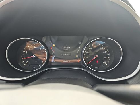 Used 2019 Jeep Compass Latitude w/ Popular Equipment Group FWD image 19