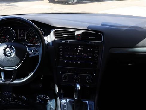 Used 2019 Volkswagen Golf SE w/ Driver Assistance Package FWD image 35