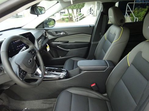 New 2026 Chevrolet Trax ACTIV w/ Driver Confidence Package FWD image 12