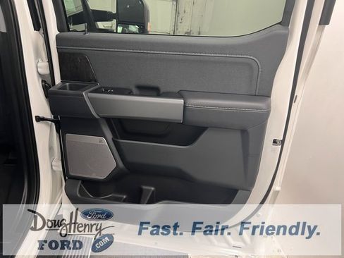 New 2025 Ford F350 Lariat w/ Lariat Ultimate Package image 34