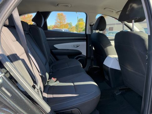 Used 2022 Hyundai Tucson SE image 15