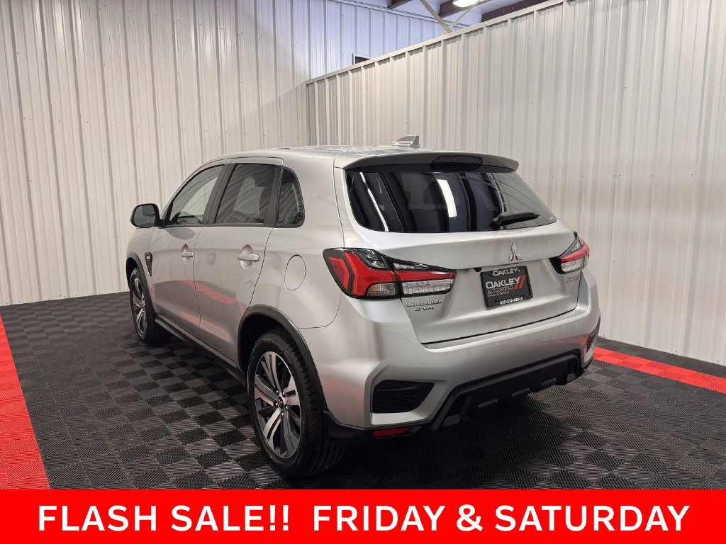 Used 2024 Mitsubishi Outlander Sport ES AWD/4WD image 2