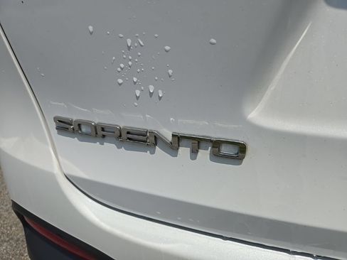 Used 2018 Kia Sorento EX AWD/4WD image 5